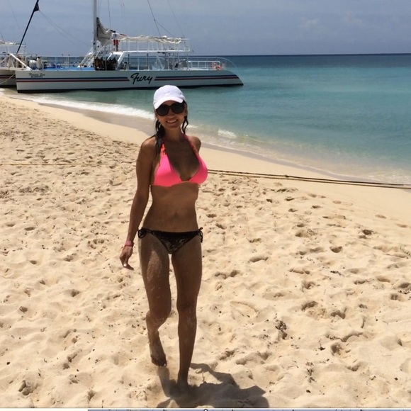 Poshitively Wonderful! - Picture 2 of 14